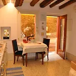 Henry\'s Heaven Apartment